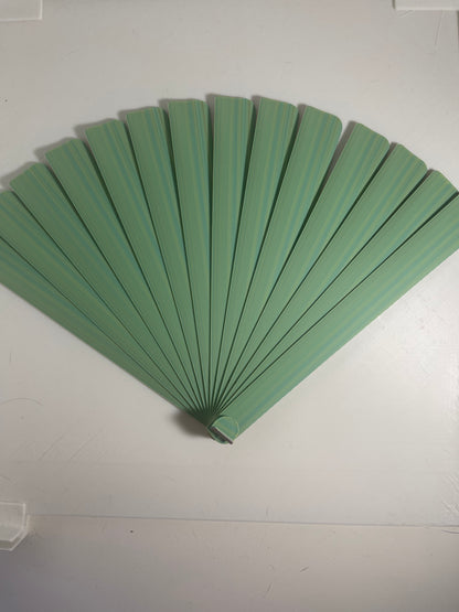 Collapsing folding hand fan