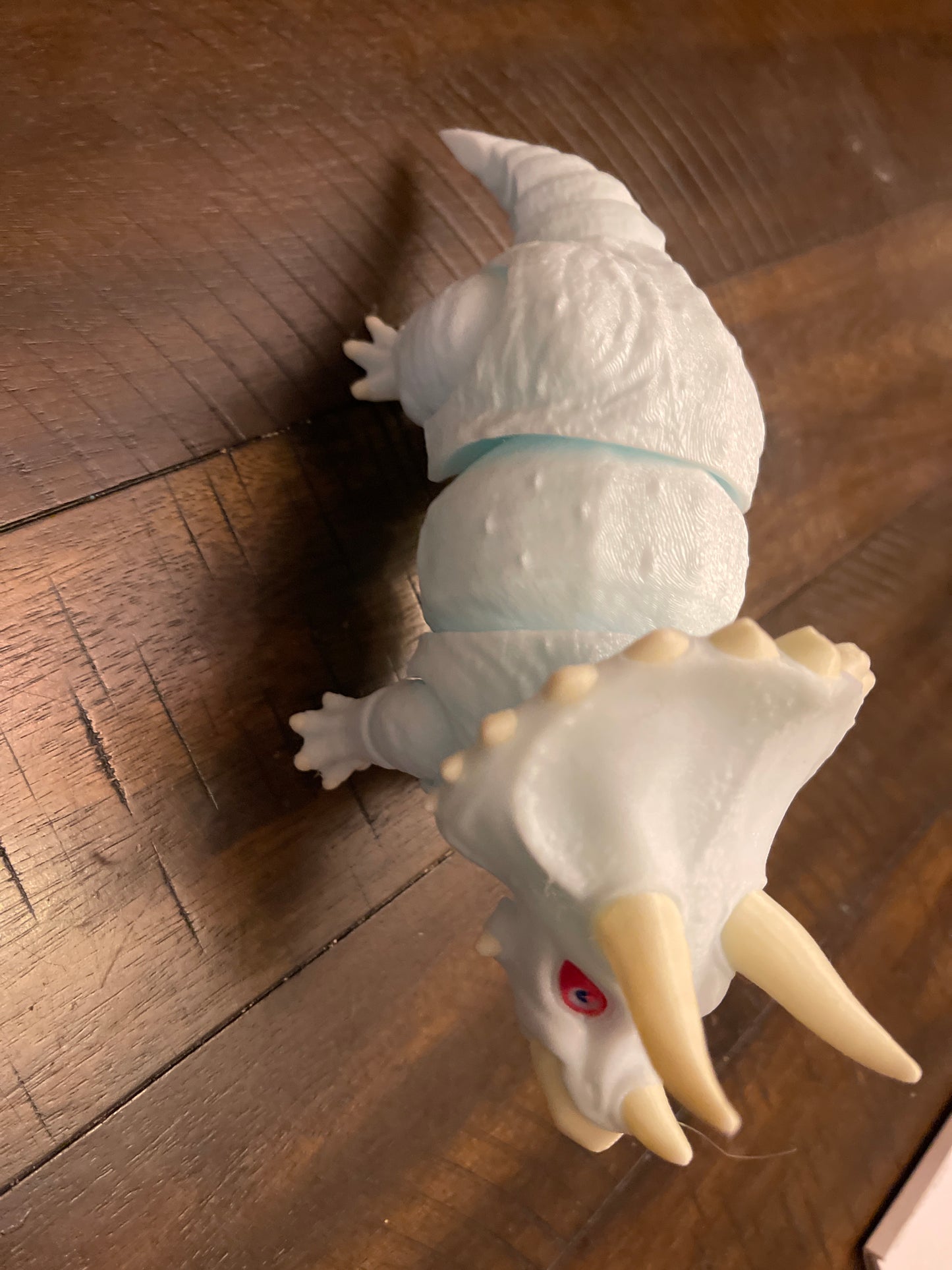 Triceratops flexi figurine