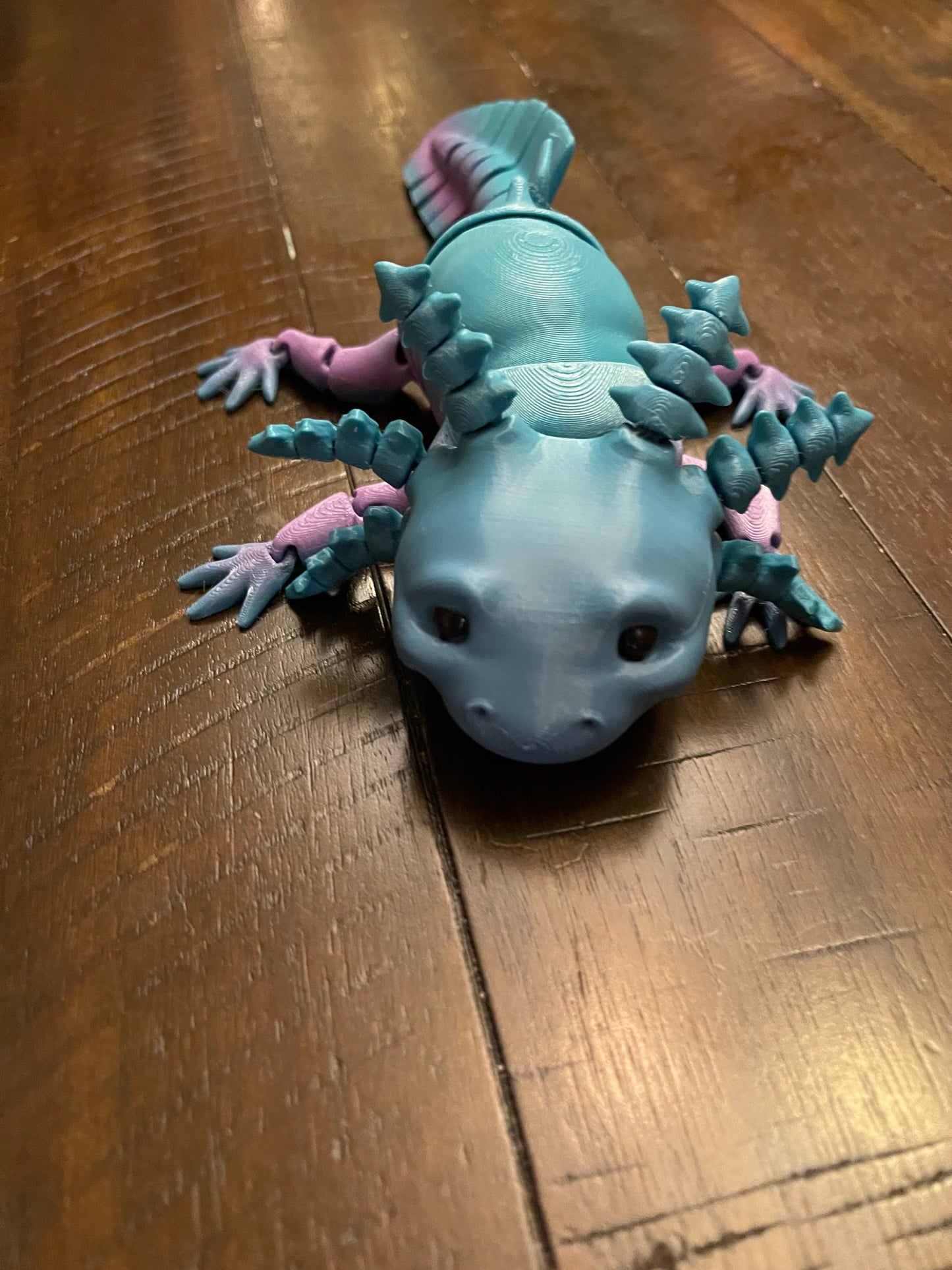 Flexible Axolotl figurine with Moving Joints for decor