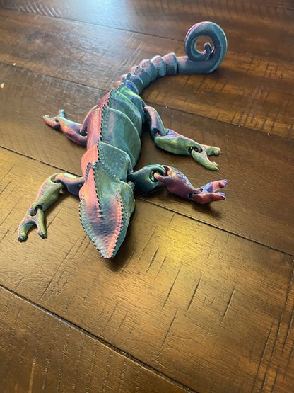 Chameleon flexi figurine